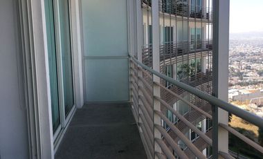 CAMPANARIO DEPARTAMENTO DE LUJO  CON ESPECTACULAR VISTA A LA CIUDAD