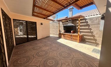 Arriendo casa comercial/habitacional en Copiapó cerca Paseo San Fernando