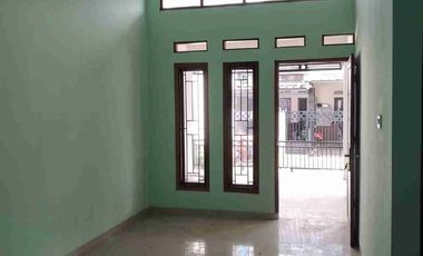Rumah Secondary  Tanah Luas 90M² bangunan 60M², Dekat Pintu Tol Jatiwarna dan Jatiasih. 650 Juta