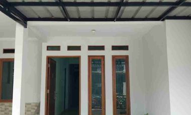 Rumah Secondary  Tanah Luas 90M² bangunan 60M², Dekat Pintu Tol Jatiwarna dan Jatiasih. 650 Juta