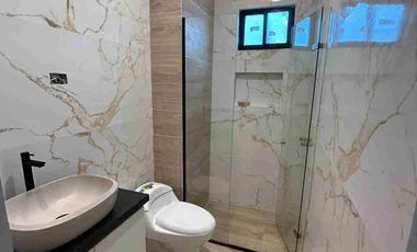 SE VENDE CASA EN PUNTA ROCA