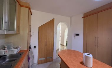 VENDO CASA DE 2PISOS MÁS AZOTEA | AMPLIA + PARQUE CERCA | ZONA RESIDENCIAL SEGURA – LOS CEDROS DE VILLA CHORRILLOS