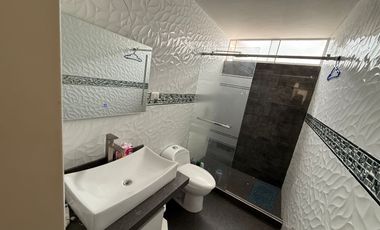 VENDO CASA DE 2PISOS MÁS AZOTEA | AMPLIA + PARQUE CERCA | ZONA RESIDENCIAL SEGURA – LOS CEDROS DE VILLA CHORRILLOS