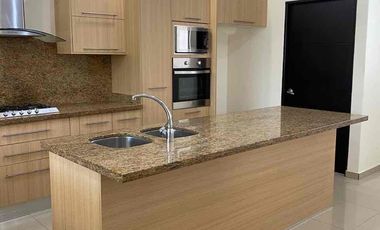 SE RENTA CASA EN MARALAGO RESIDENCIAL