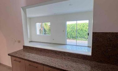 SE RENTA CASA EN MARALAGO RESIDENCIAL