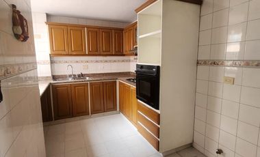 SE VENDE PENTHOUSE CABECERA