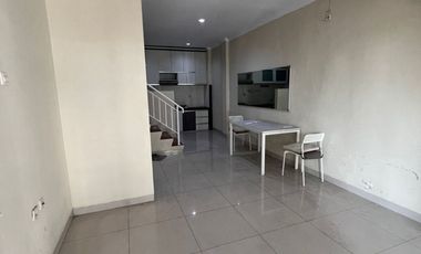 Rumah Golden Palm Dijual Harga Murah Siap Huni Sudah Renovasi 2,5 Lantai Kalideres Jakarta Barat