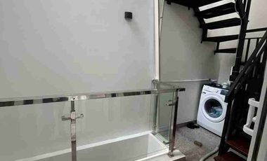 Dijual /Disewakan Rumah 2 Lt Furnish kebon jeruk