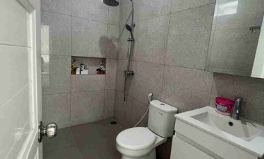 Dijual /Disewakan Rumah 2 Lt Furnish kebon jeruk