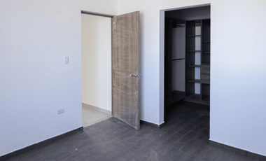 Casa en venta por la La Radial, Cholula