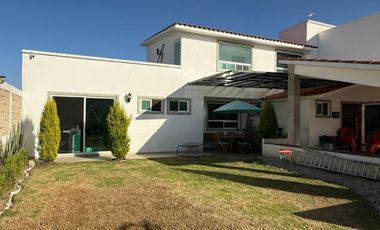 CASA EN VENTA EN METEPEC