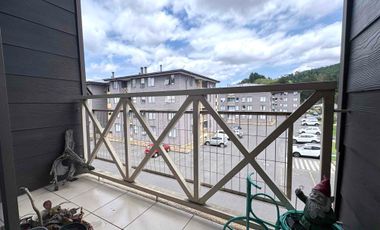 En arriendo departamento en condominio Jardín Prado