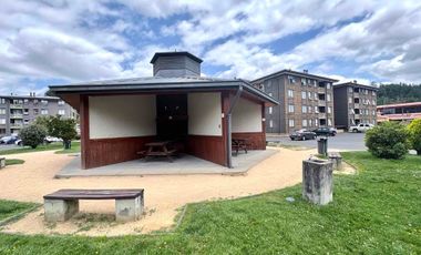 En arriendo departamento en condominio Jardín Prado