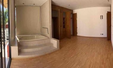 SE RENTA CASA EN PRIVADA. 📍Lomas 4ta sección.