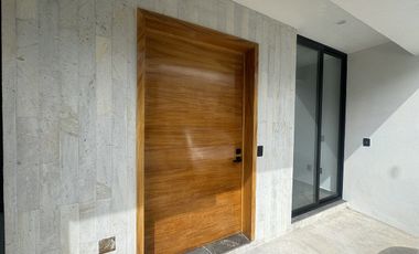 Casa en Renta en Zenith, Real de Valdepeñas ,3 Recámaras y Roof Top