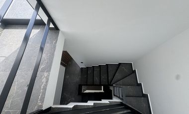 Casa en Renta en Zenith, Real de Valdepeñas ,3 Recámaras y Roof Top