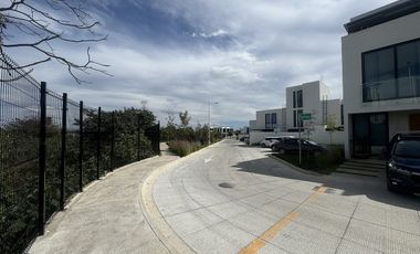 Casa en Renta en Zenith, Real de Valdepeñas ,3 Recámaras y Roof Top