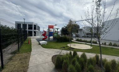 Casa en Renta en Zenith, Real de Valdepeñas ,3 Recámaras y Roof Top