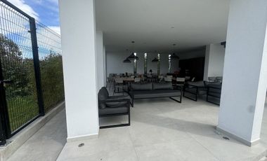 Casa en Renta en Zenith, Real de Valdepeñas ,3 Recámaras y Roof Top