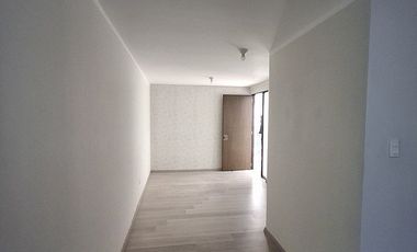 Casa en Renta de 2 Niveles con 3 Recámaras y Cochera Techada