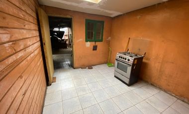 SE VENDE PROPIEDAD PARA REMODELAR, BARRANCAS