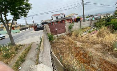 SE VENDE PROPIEDAD PARA REMODELAR, BARRANCAS