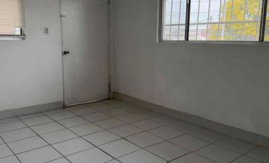 Renta de departamento a una cuadra de blvd Salinas, 5 y 10, Tijuana