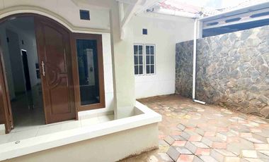 RUMAH SIAP HUNI SEMI FURNISH DI KENCANA LOKA BSD TANGSEL