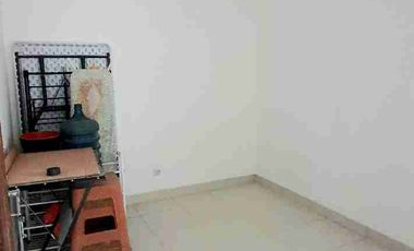 RUMAH SIAP HUNI SEMI FURNISH DI KENCANA LOKA BSD TANGSEL