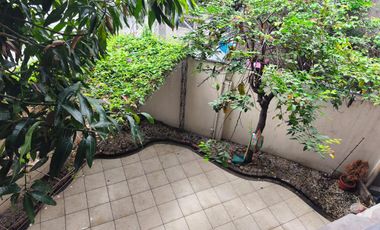 Vendo casa  familiar amplia en alborada 11et lista para habitar.