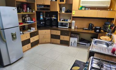 Vendo casa  familiar amplia en alborada 11et lista para habitar.