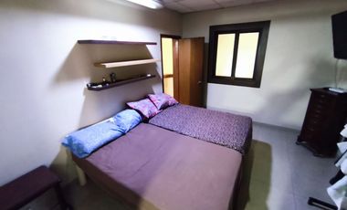 Vendo casa  familiar amplia en alborada 11et lista para habitar.