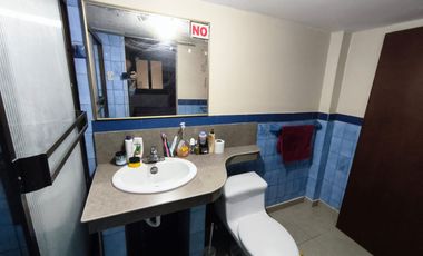 Vendo casa  familiar amplia en alborada 11et lista para habitar.