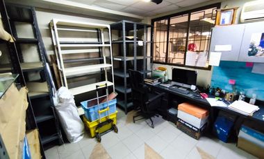 Vendo casa  familiar amplia en alborada 11et lista para habitar.