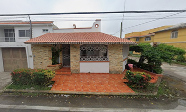 BONITA CASA EN VENTA EN CHETUMAL, QUINTANA ROO