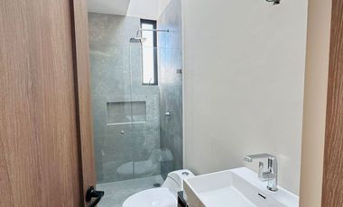 CASA DE AUTOR NUEVA EN VENTA