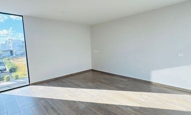 CASA DE AUTOR NUEVA EN VENTA