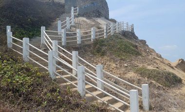 VENTA – OPORTUNIDAD DE INVERSIÓN EN PUNTA BARANDUA, TERRENO FRENTE AL MAR.