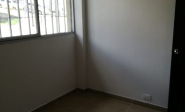 Venta o Permuta Casa en la Circunvalar Pereira / Casa Comercial en Pereira (3 locales 1 apartamento 265 m2) / Recibo Toyota TXL o propiedades Pereira