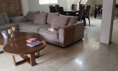 Casa en Barrio Centenario