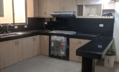 Se alquila casa de una planta en Urbanización El Condado Vicolinci