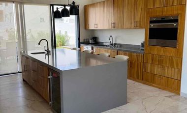 Casa Piedra en Cresta del Mar for rent