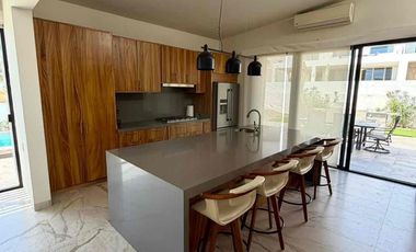 Casa Piedra en Cresta del Mar for rent