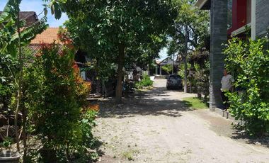 Dijual murah  rumah dan workshop aset bank macet di kedamean gresik