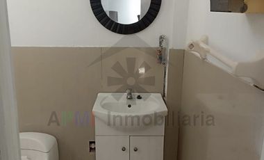 VENTA DE CASA COMERCIAL MUY CERCA AL PARQUE PRINCIPAL DE PIMENTEL