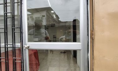 Local Comercial de alquiler en Urbanor, Norte de Guayaquil, 25 m2.