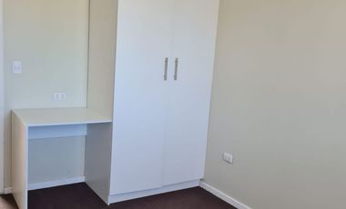 Estupenda Propiedad en tranquilo y Consolidado Barrio