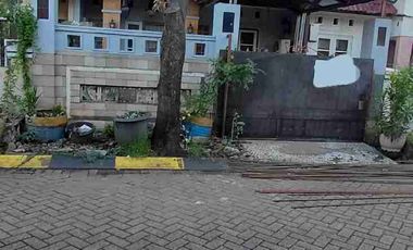 Sewa rumah metland puri dekat exit tol