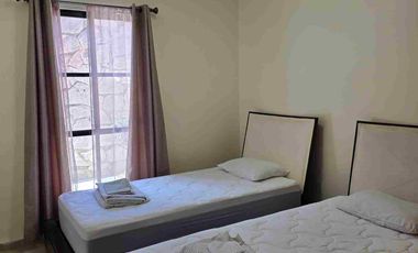 departamento amueblado planta baja, fraccionamiento zirandaro