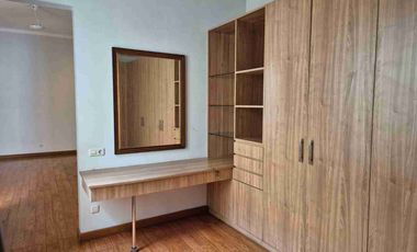 Pondok Indah Rumah Dengan Private Pool